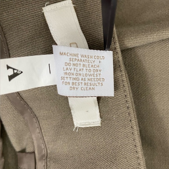 Chico's Womens Dress Pants Size 1.5 (10) Short The Ultimate Fit Side Zip Taupe - Picture 6 of 7